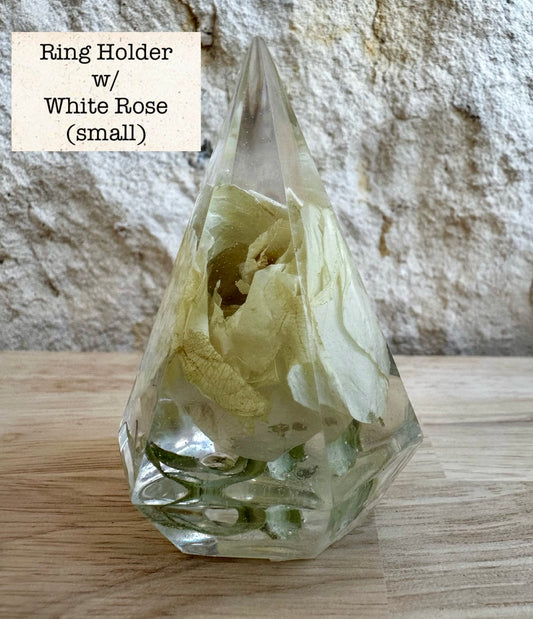 Ring Holder _ White Rose (small)